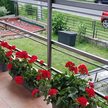 Kertes Nyaralohaz Holiday home *